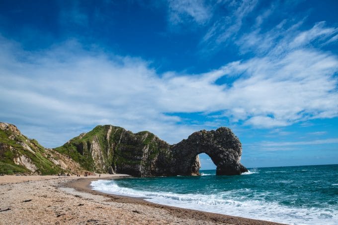 Photo of Durdle Door in England with a properly exposed sky and sea.
